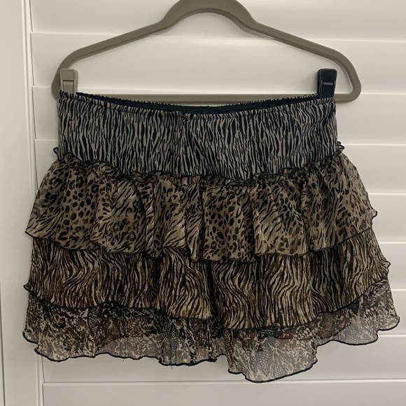 Layered Ruffle Mini Skirt Animal Print Leopard & Zebra Side Zip missing top hook - Picture 2 of 9